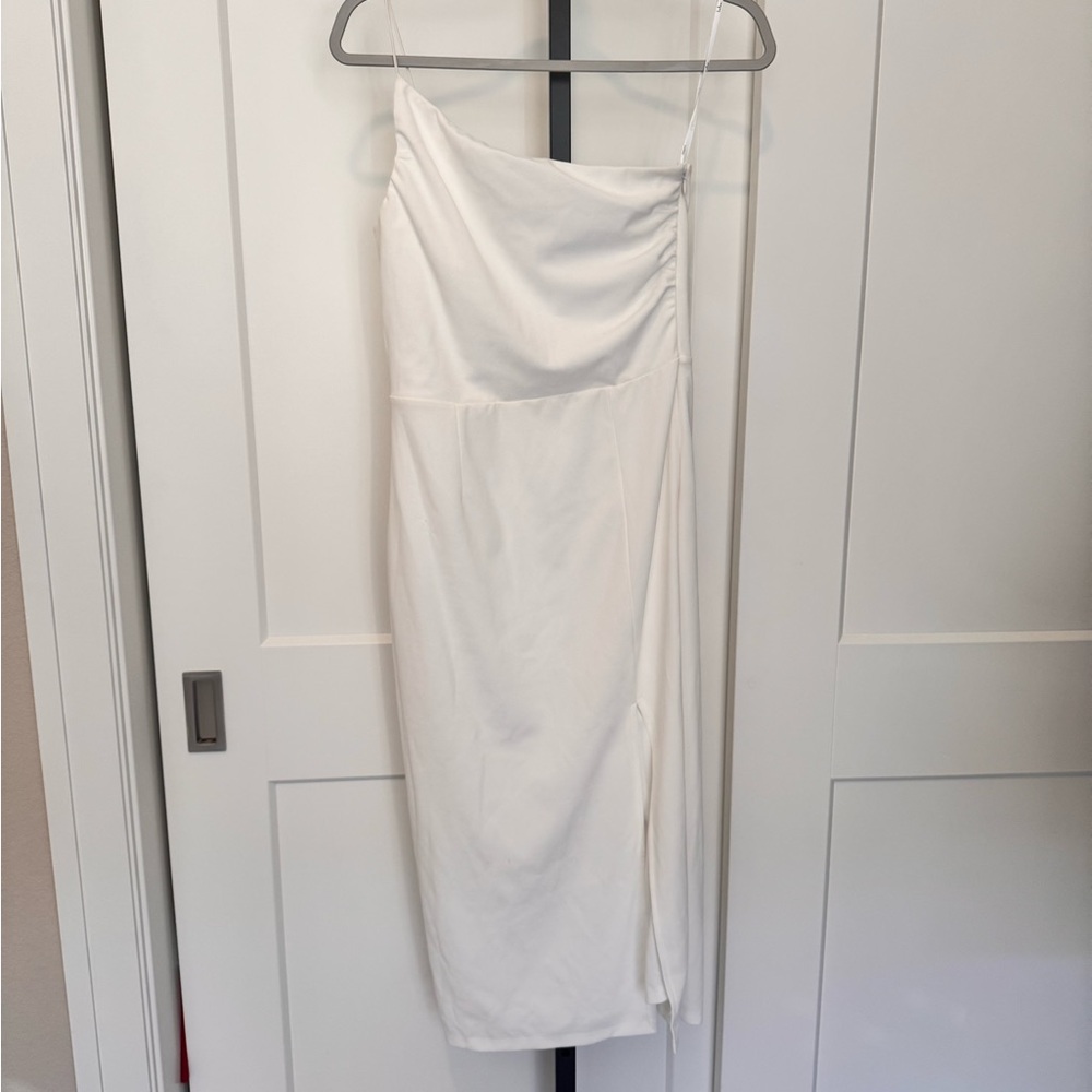 NWOT Lulu's Elegant Allure White One-Shoulder Midi Dress - Picture 4 of 11